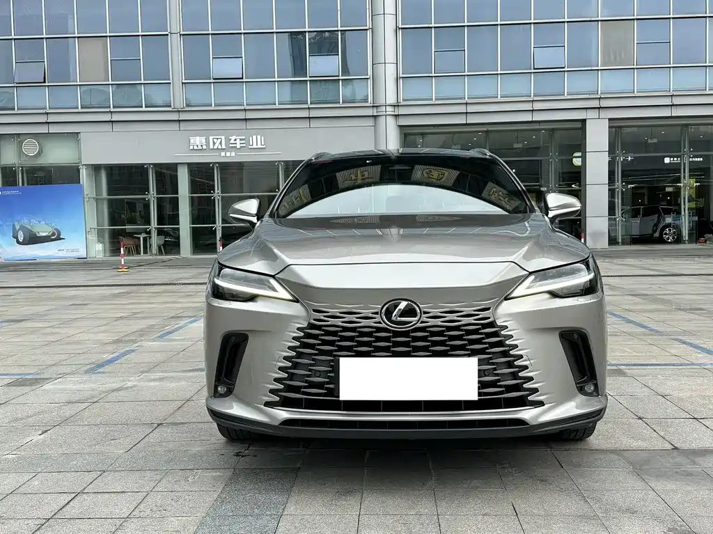 Lexus RX 2023