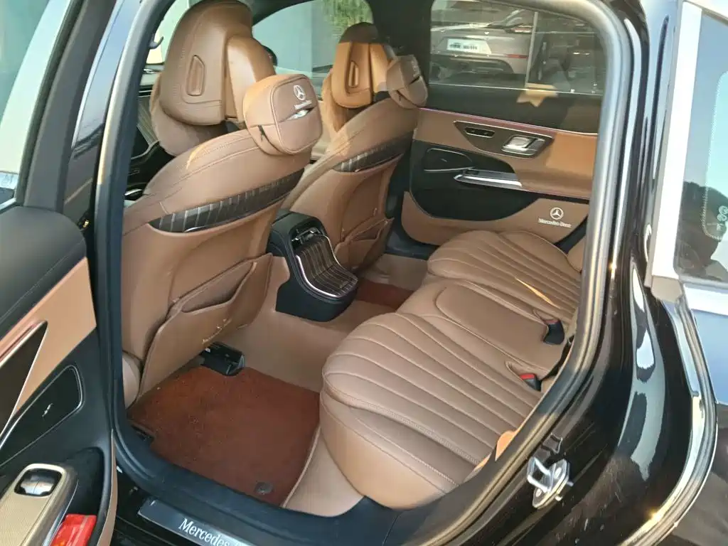 Mercedes-Benz E-Класс 2024