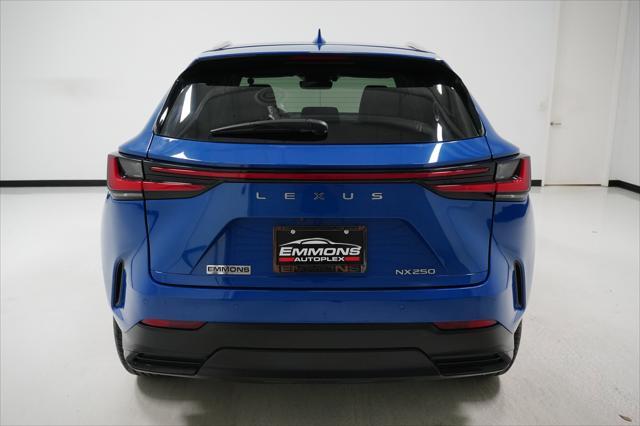 Lexus NX 2025