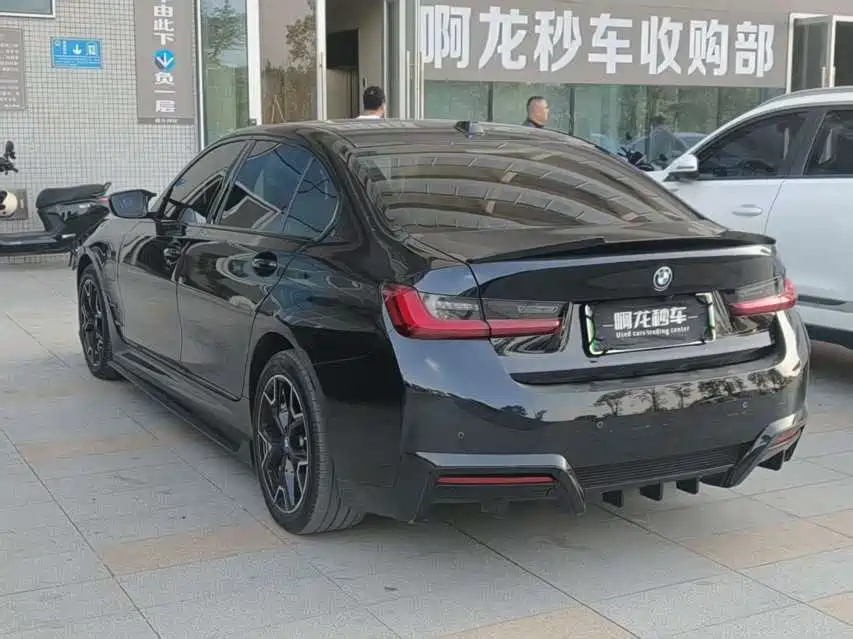 BMW i3 2024