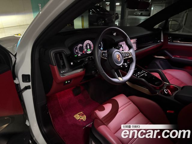 Porsche Cayenne 2025