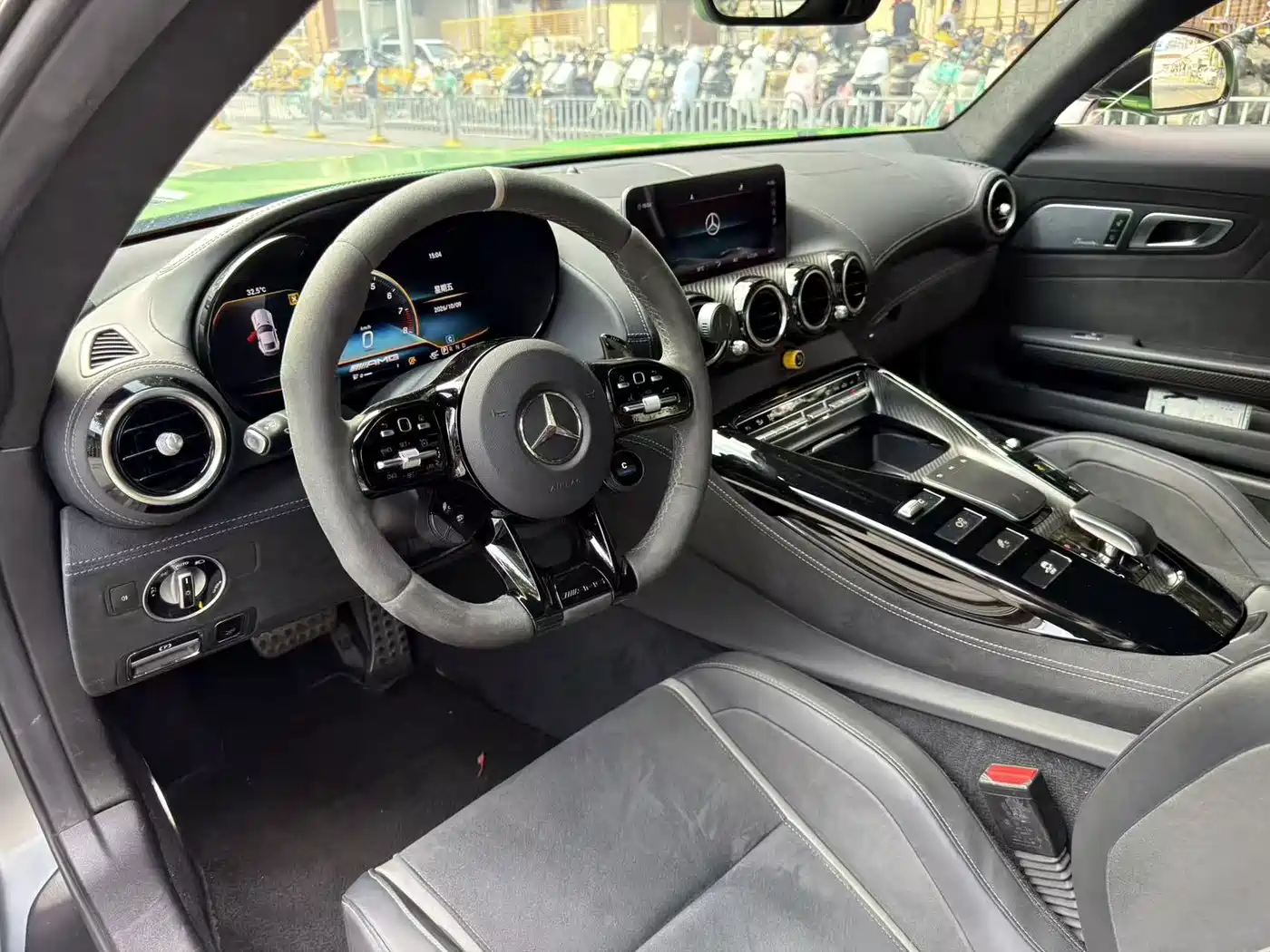 Mercedes-Benz AMG GT 2023