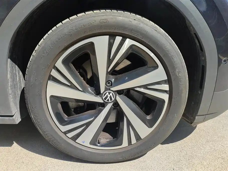 Volkswagen ID.6 2024