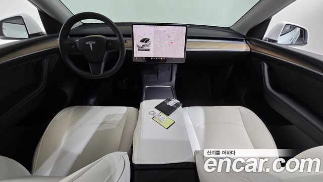Tesla Model Y 2023