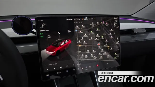 Tesla Model Y 2025