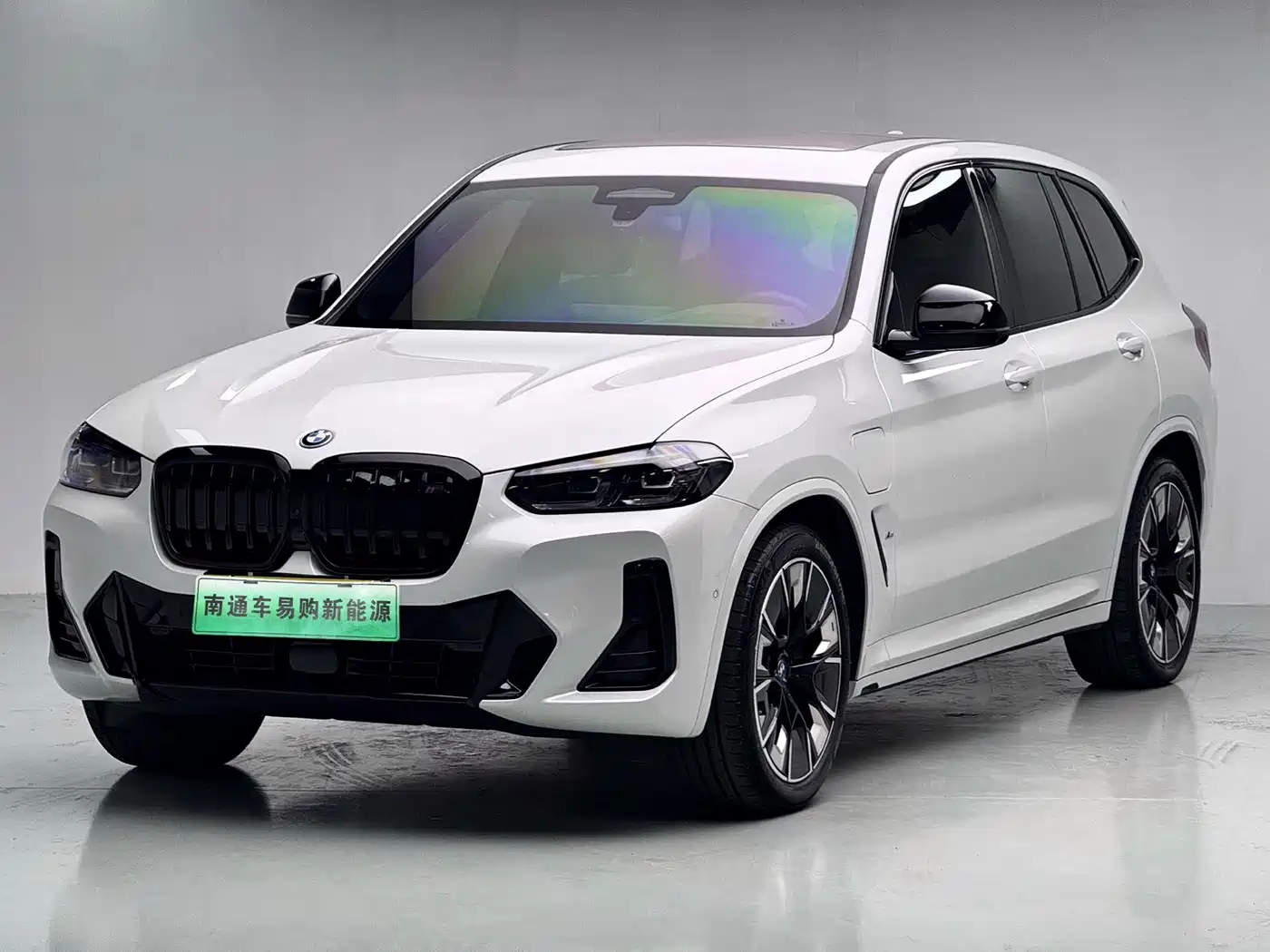 BMW iX3 2024