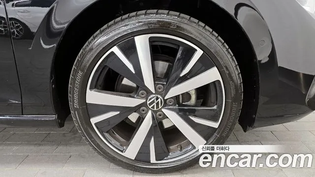 Volkswagen Golf 2025