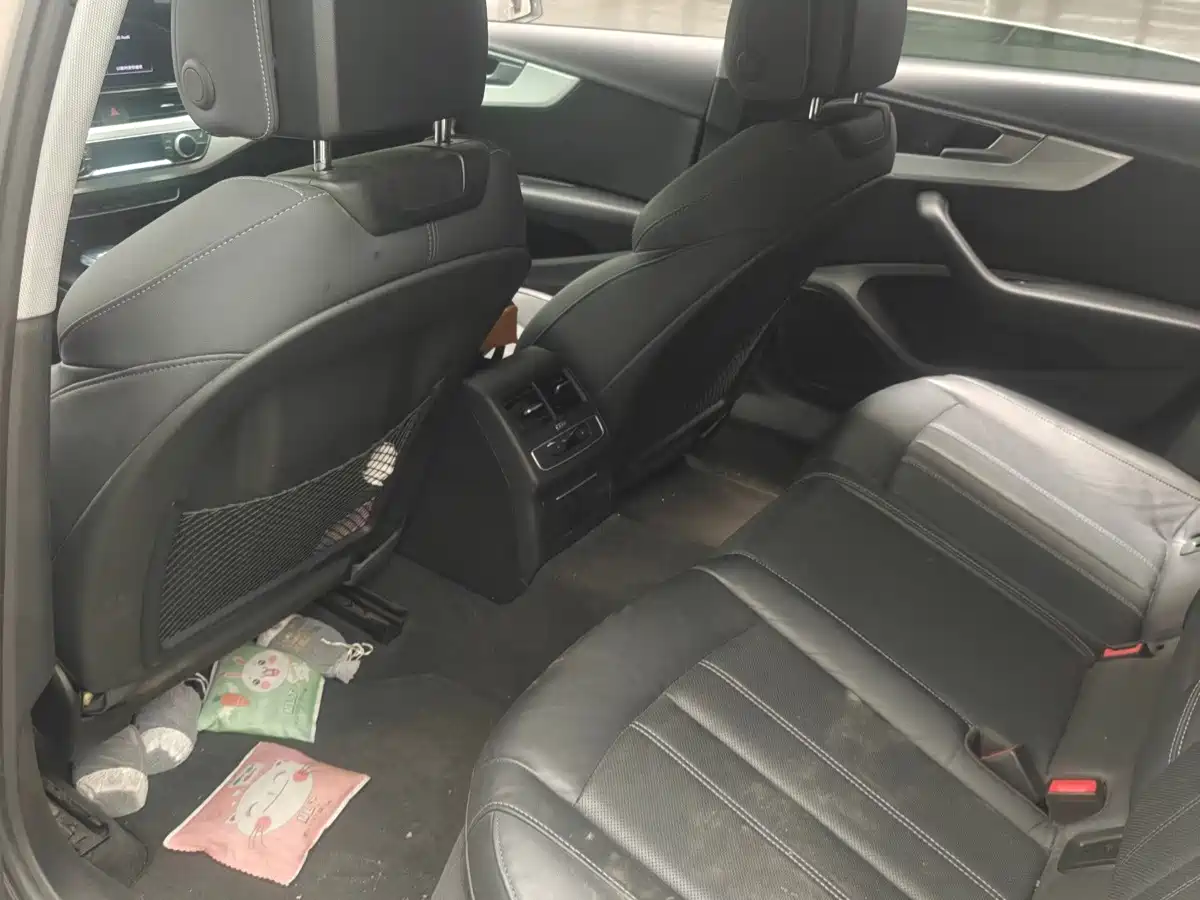 Audi A4 2021