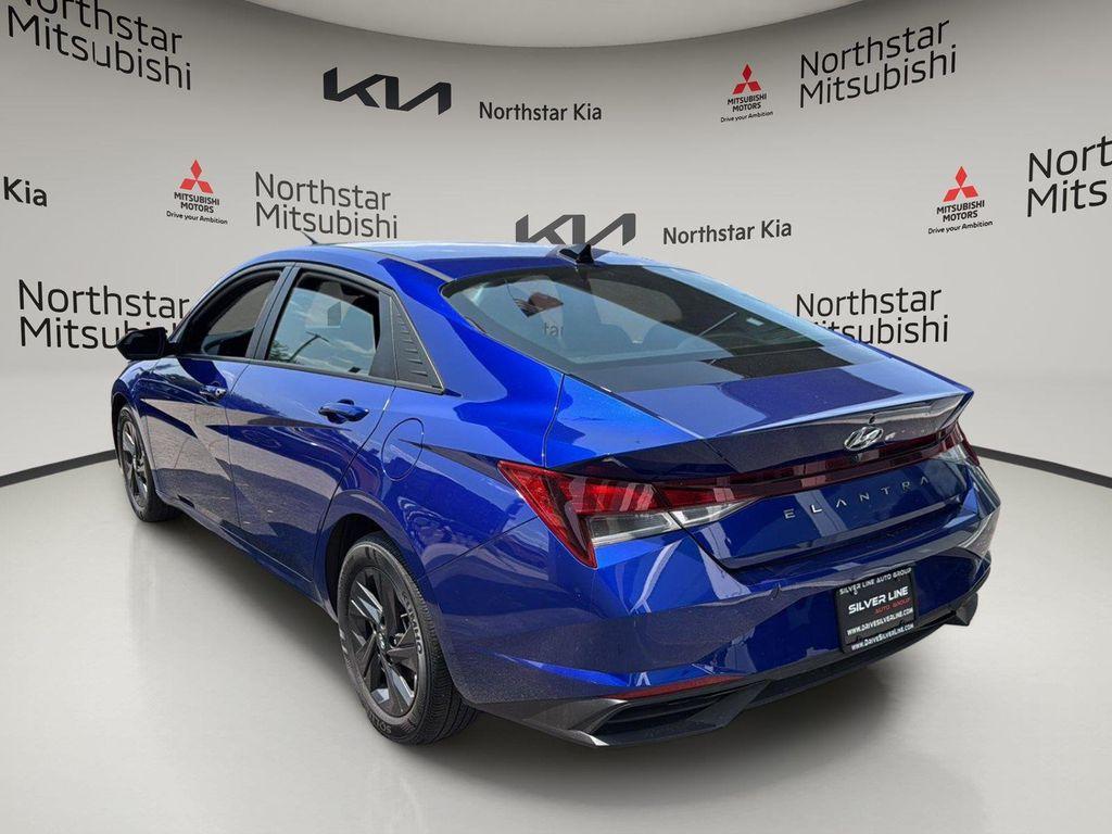 Hyundai Elantra 2023