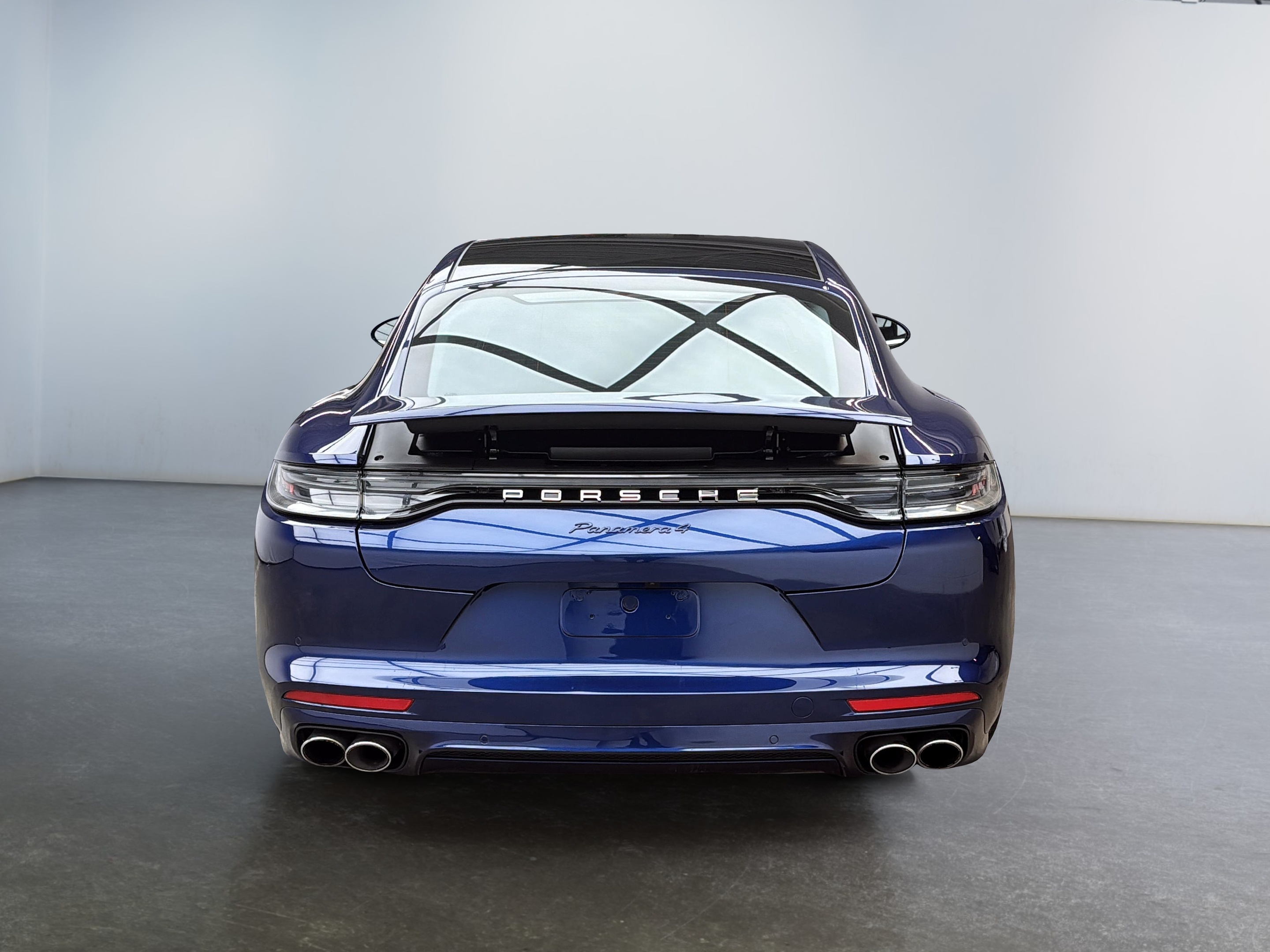 Porsche Panamera 2023