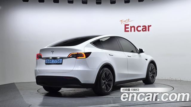 Tesla Model Y 2022