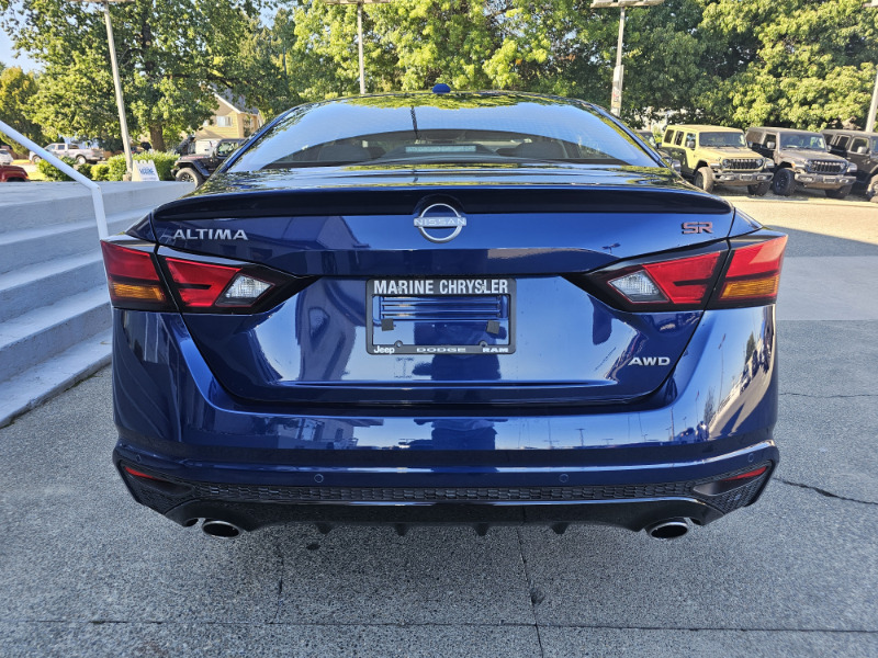 Nissan Altima 2024
