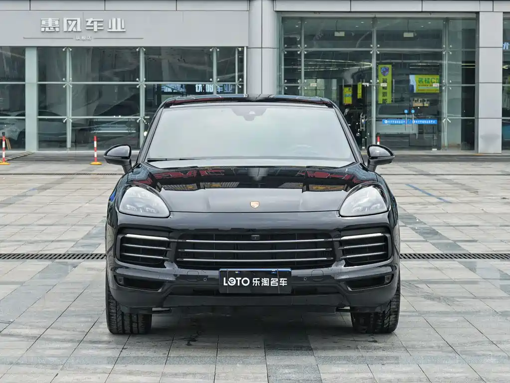 Porsche Cayenne 2022