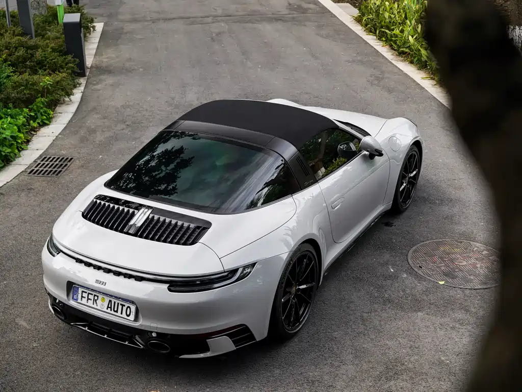 Porsche 911 2022