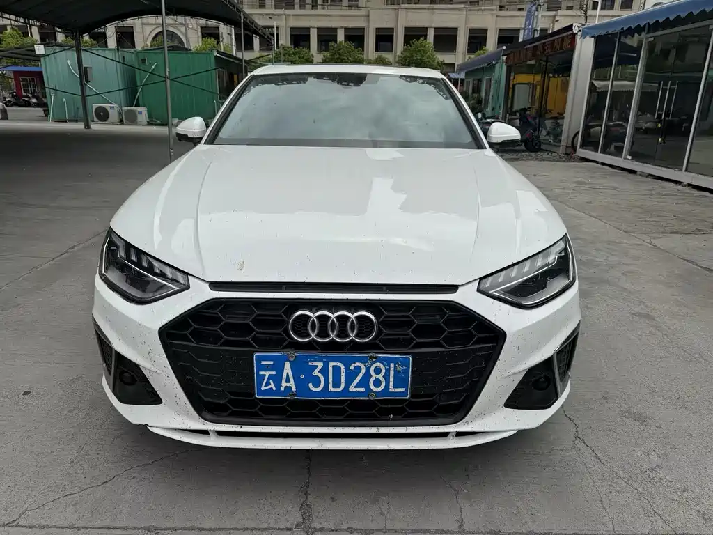 Audi A4 2023