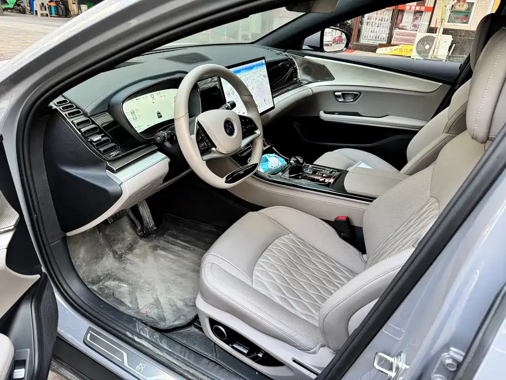 BYD Han 2024