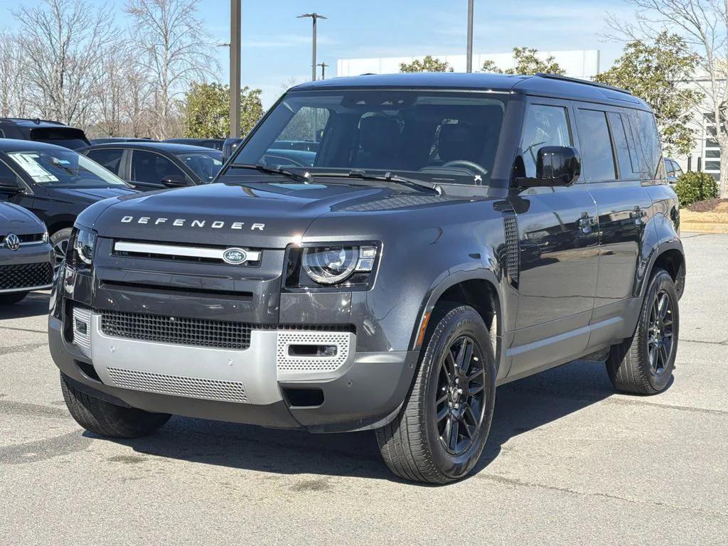Land Rover Defender 2025