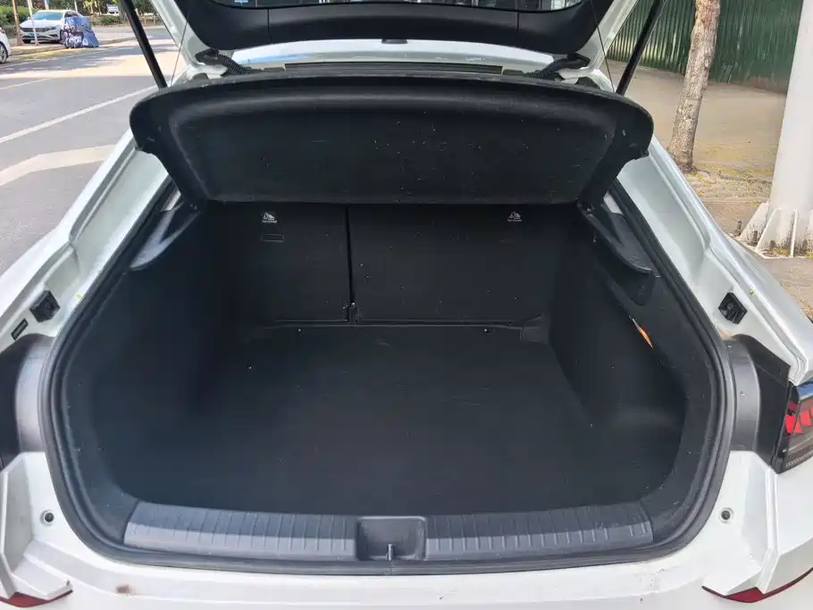 Volkswagen Lamando 2025
