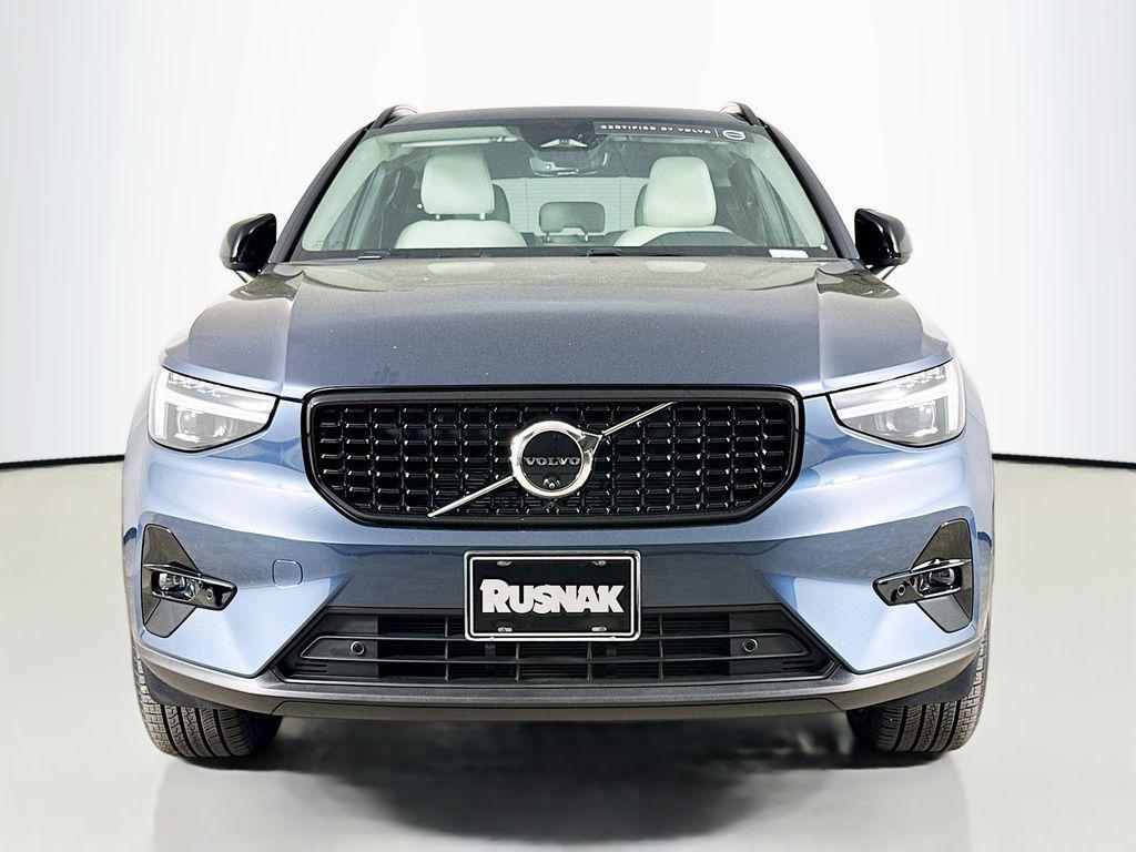 Volvo XC40 2026