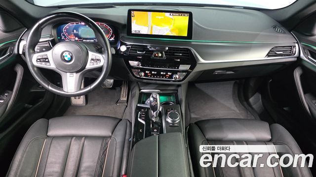 BMW 5 серии 2022