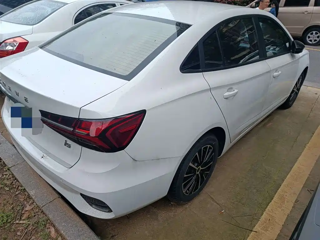 Roewe i5 2022