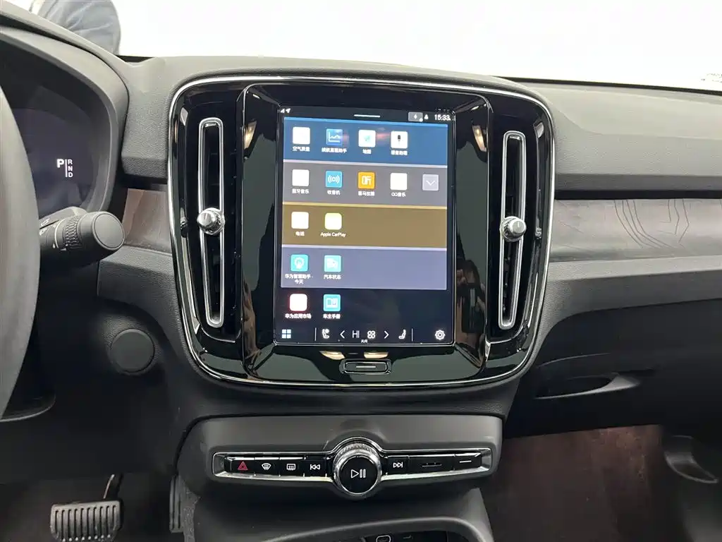 Volvo C40 2024