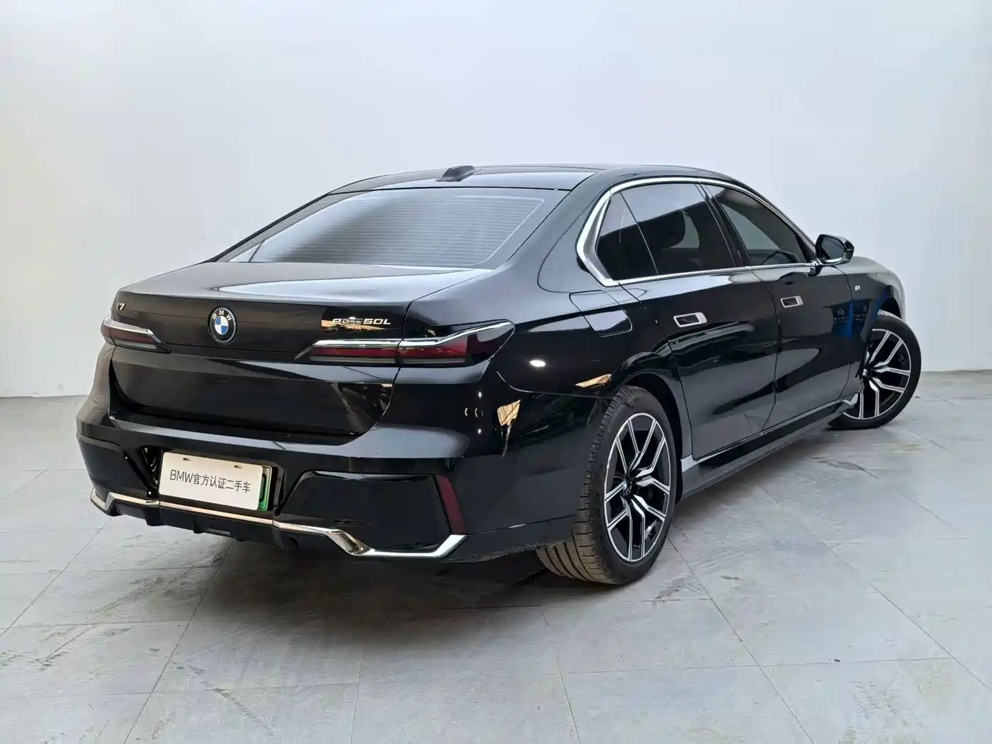 BMW i7 2025