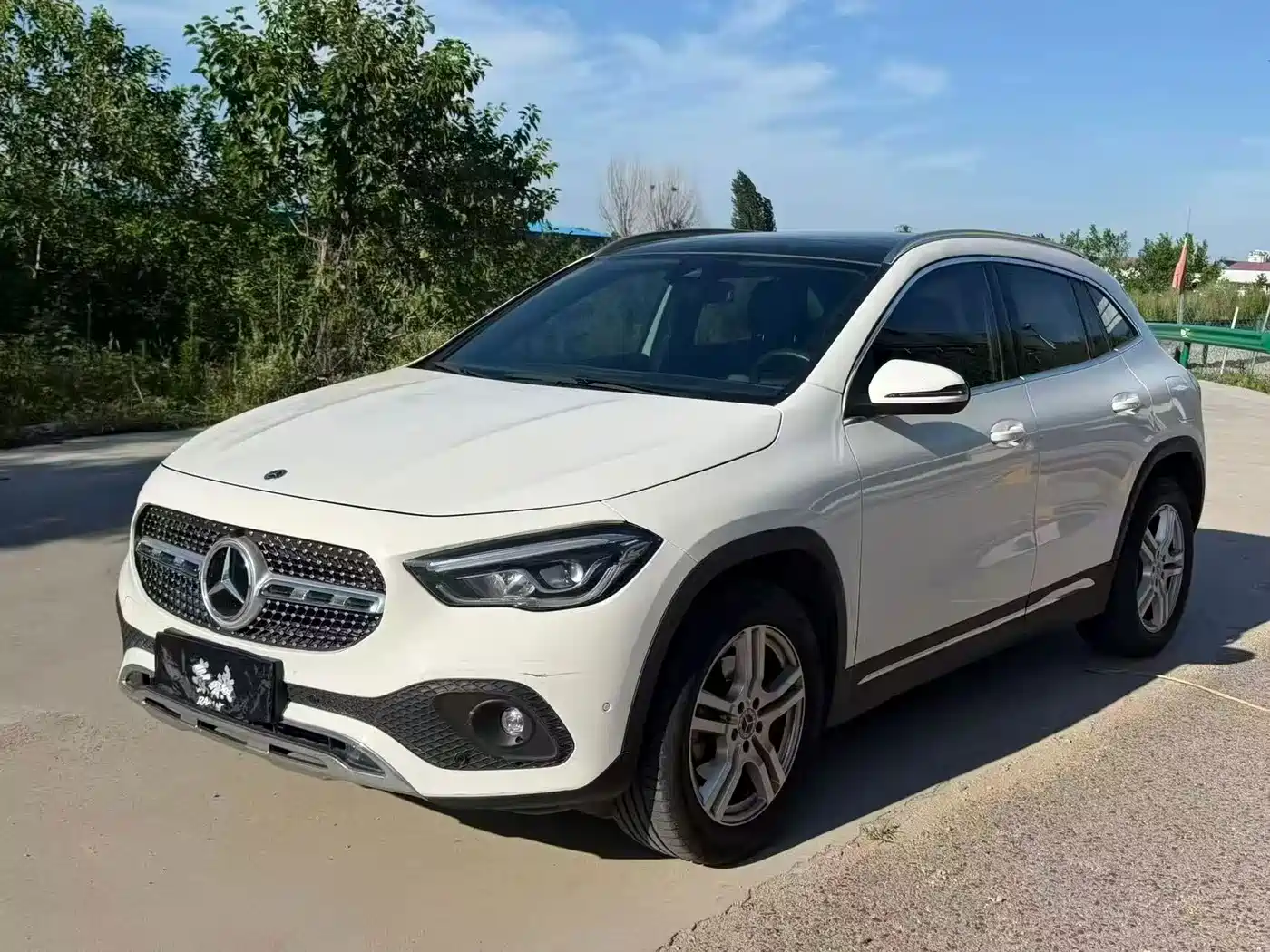 Mercedes-Benz GLA 2023