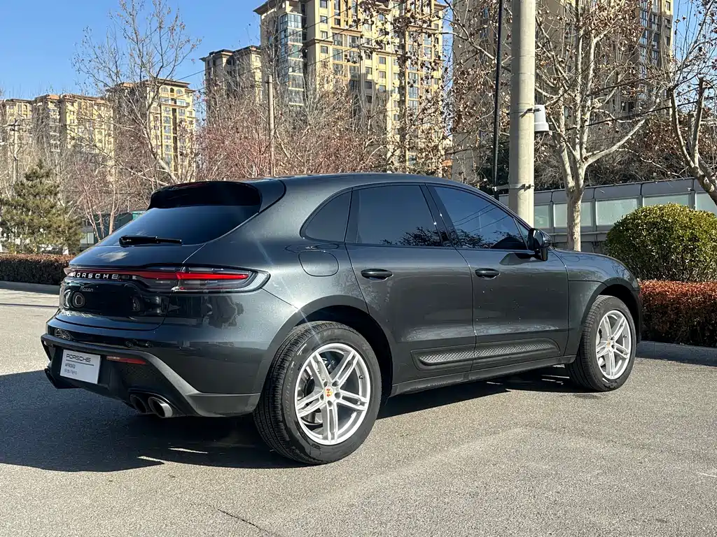 Porsche Macan 2022
