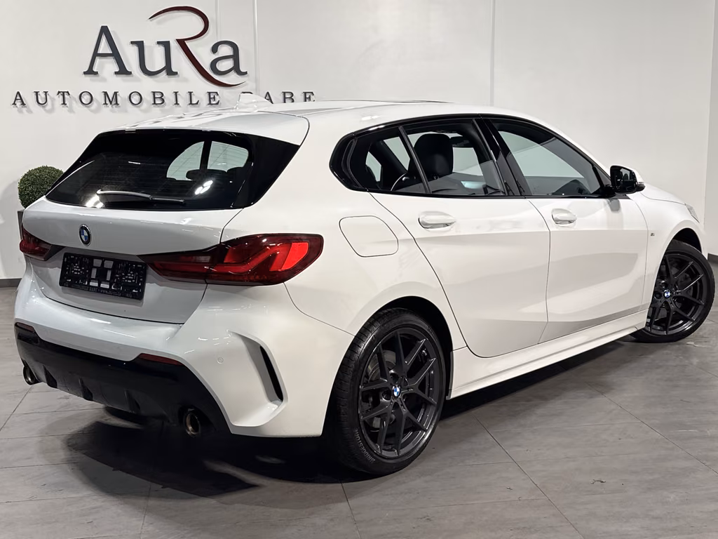 BMW 120 2022