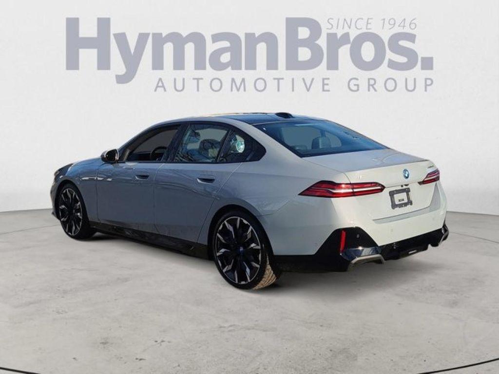 BMW i5 2024