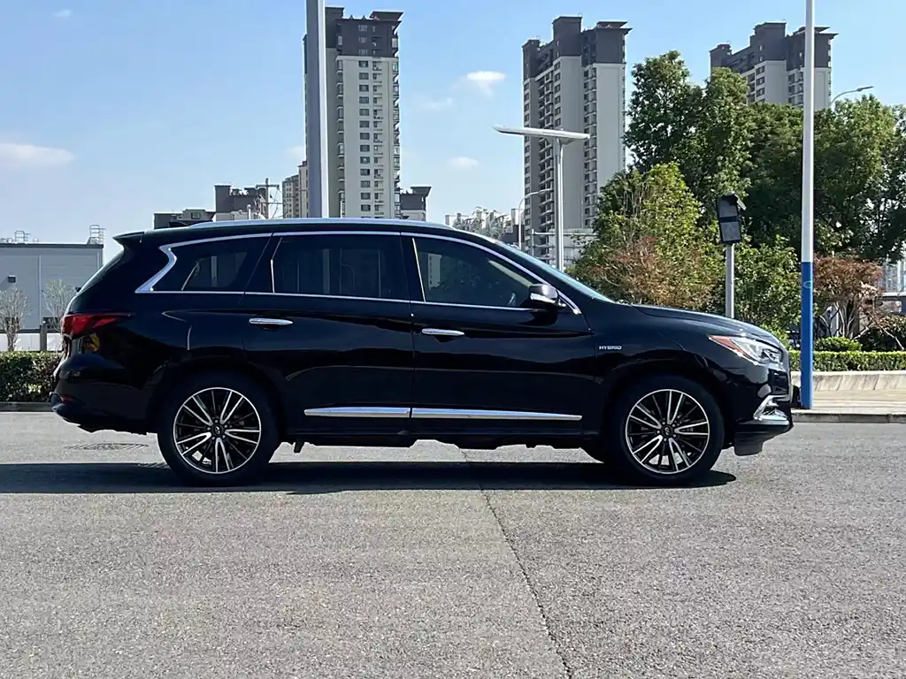 Infiniti QX60 2022