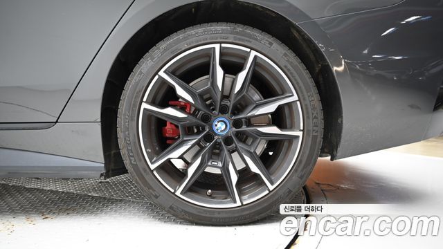 BMW i4 2024