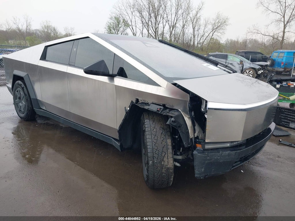 Tesla Cybertruck 2025