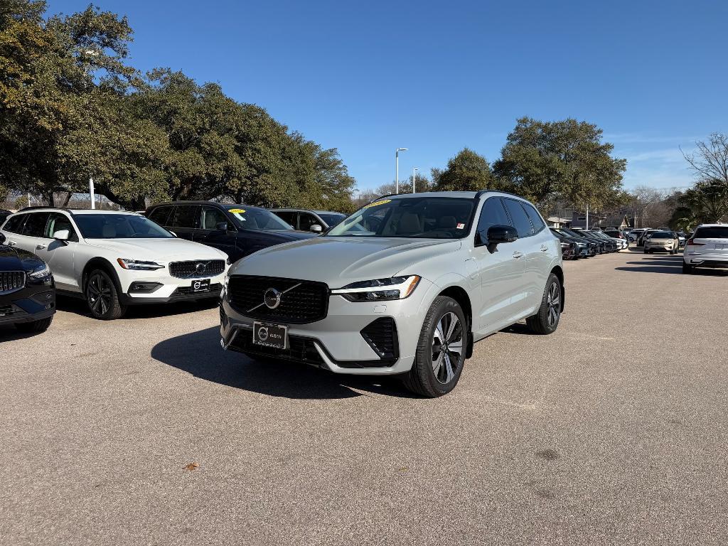 Volvo XC60 2025