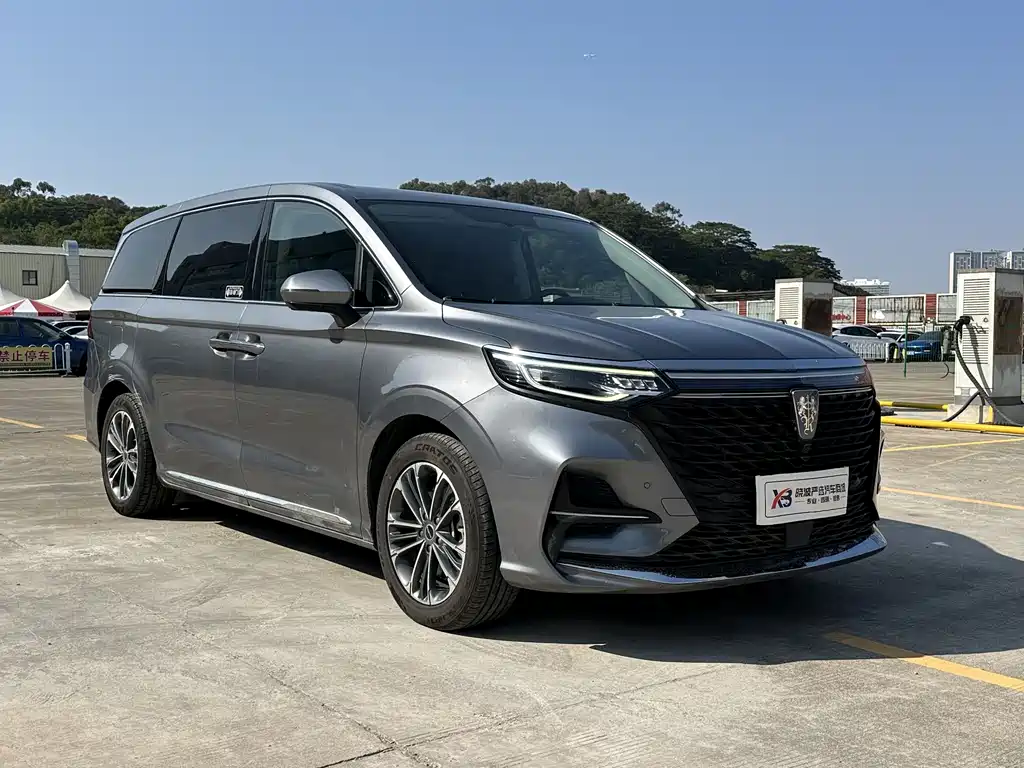 Roewe iMAX8 2021