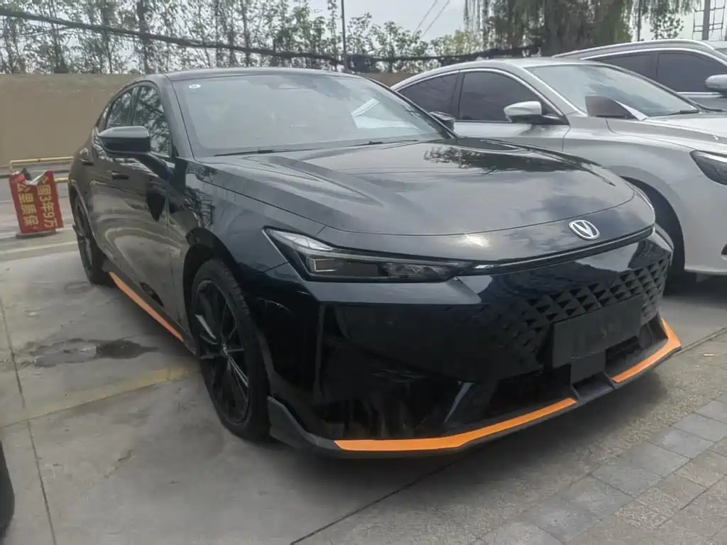 Changan UNI-V 2024