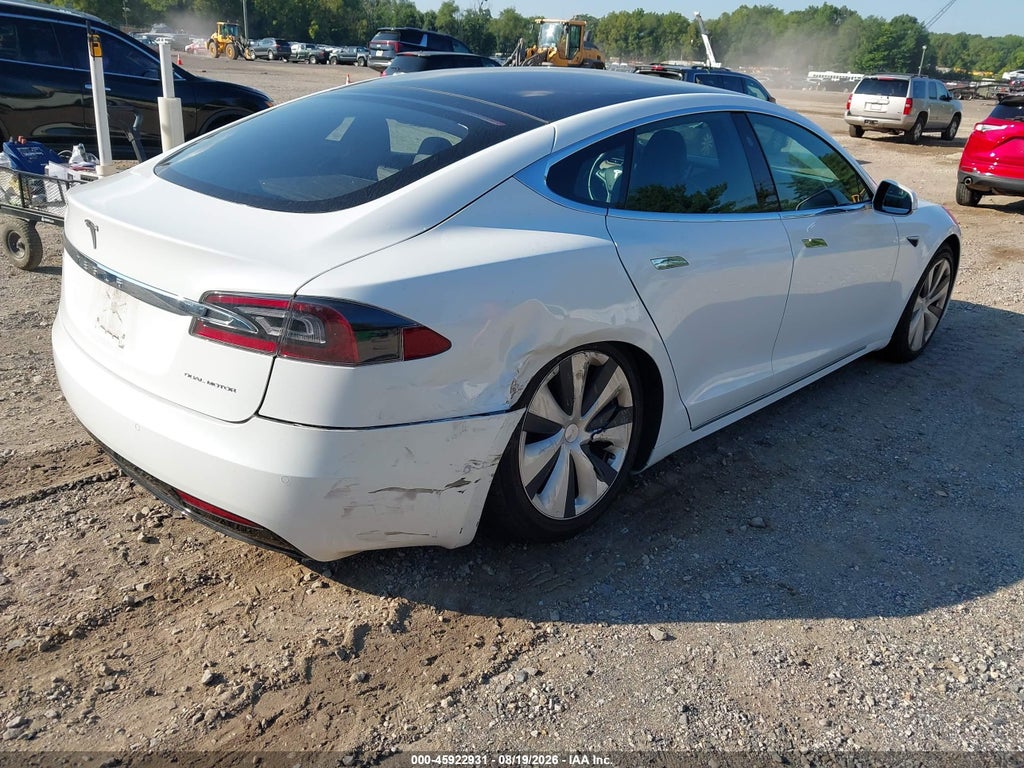 Tesla Model S 2021