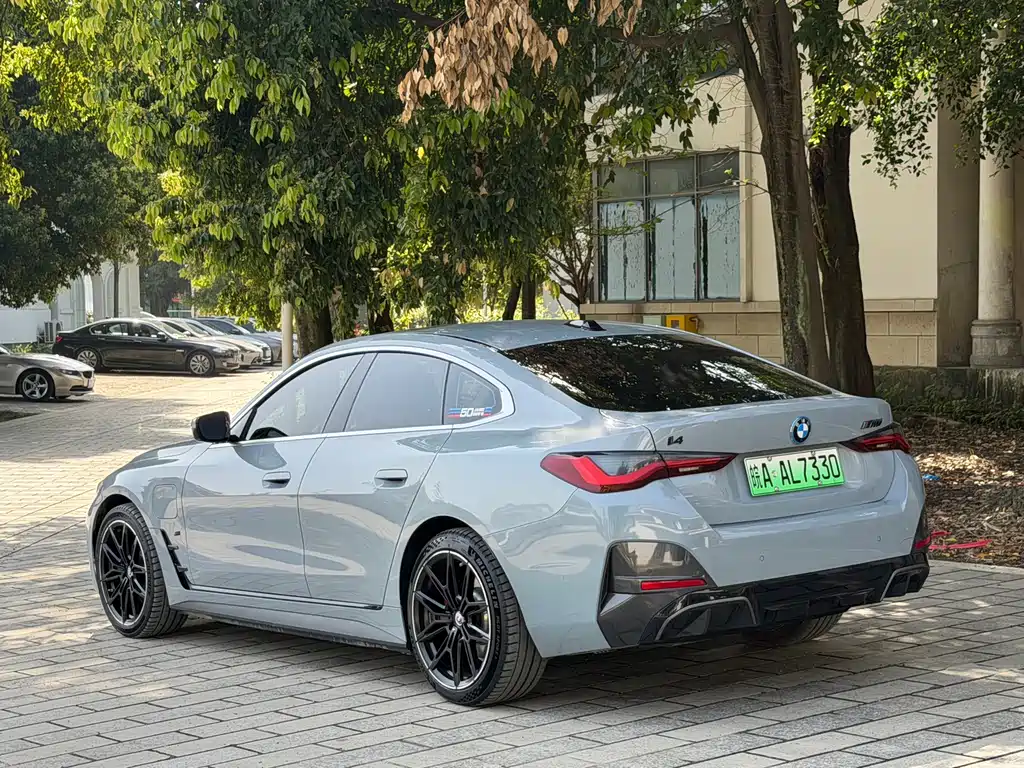 BMW i4 2024