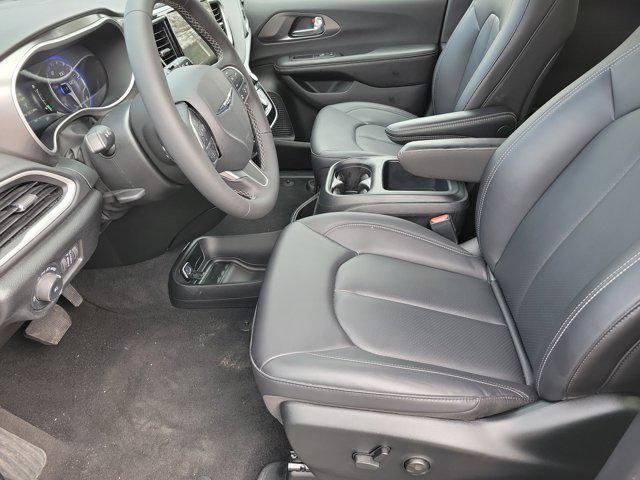 Chrysler Pacifica 2026