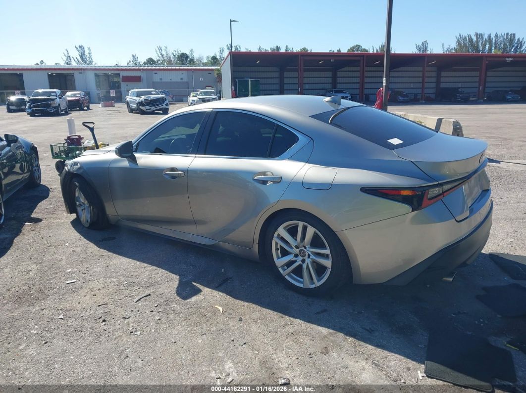 Lexus IS 300 2021
