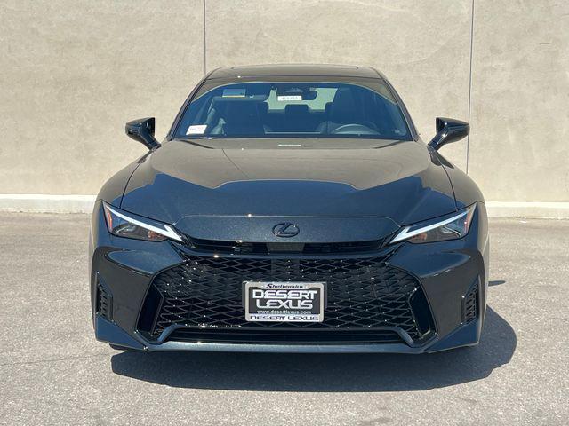 Lexus IS 2026