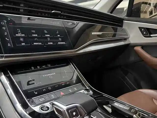 Audi Q7 2023