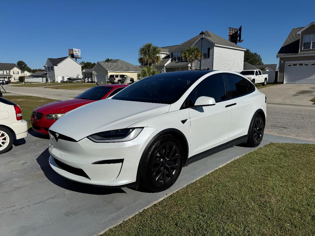 Tesla Model X 2022