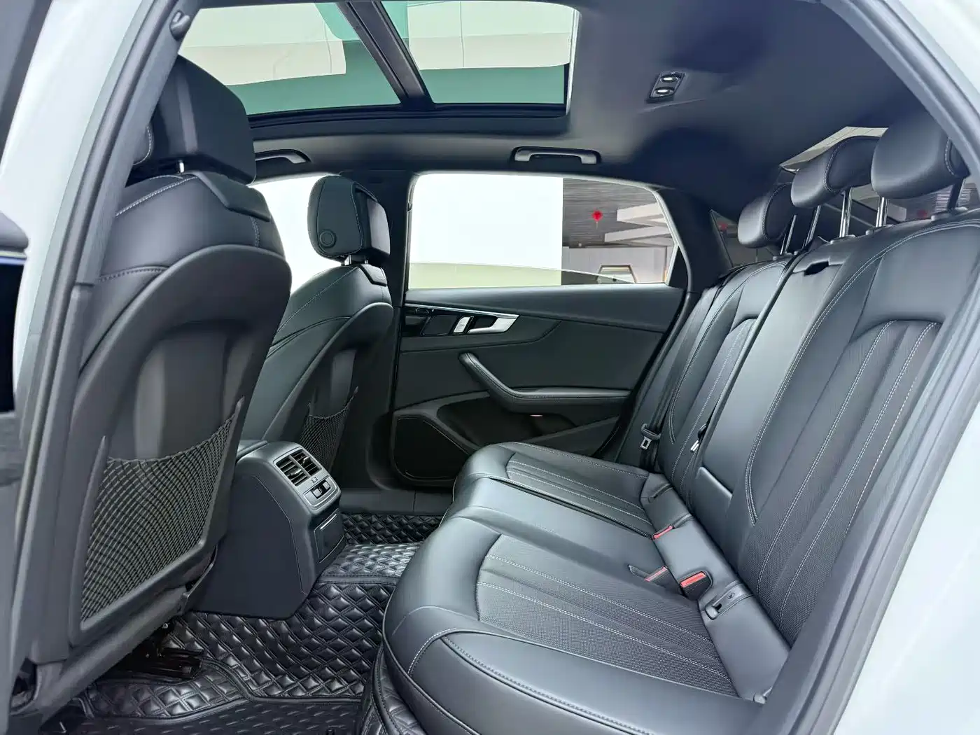 Audi A4 2024