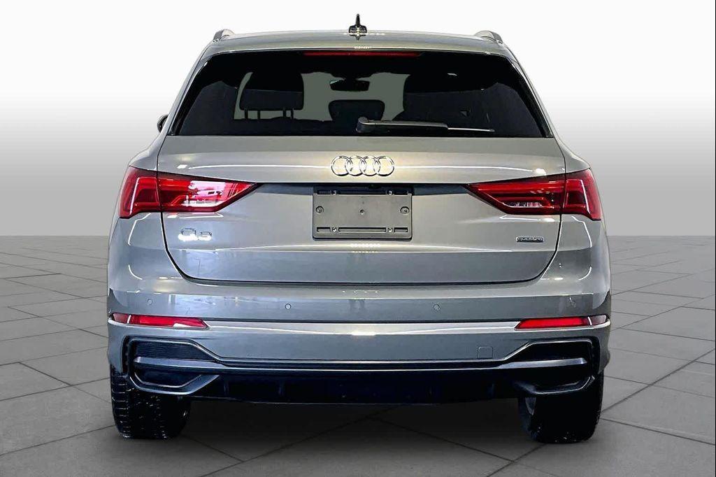 Audi Q3 2021