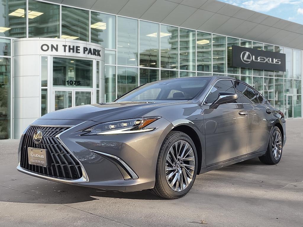 Lexus ES 2025