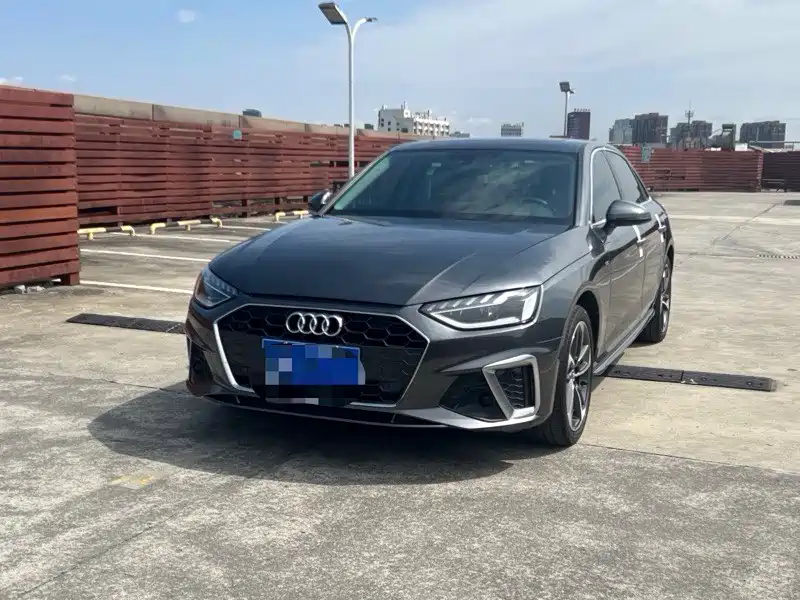 Audi A4 2021