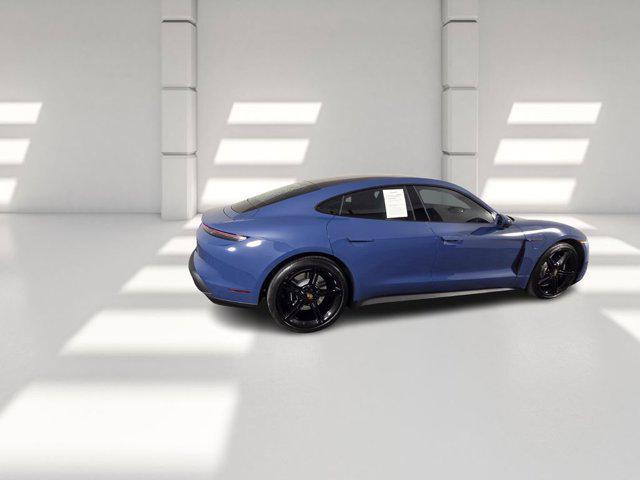 Porsche Taycan 2021