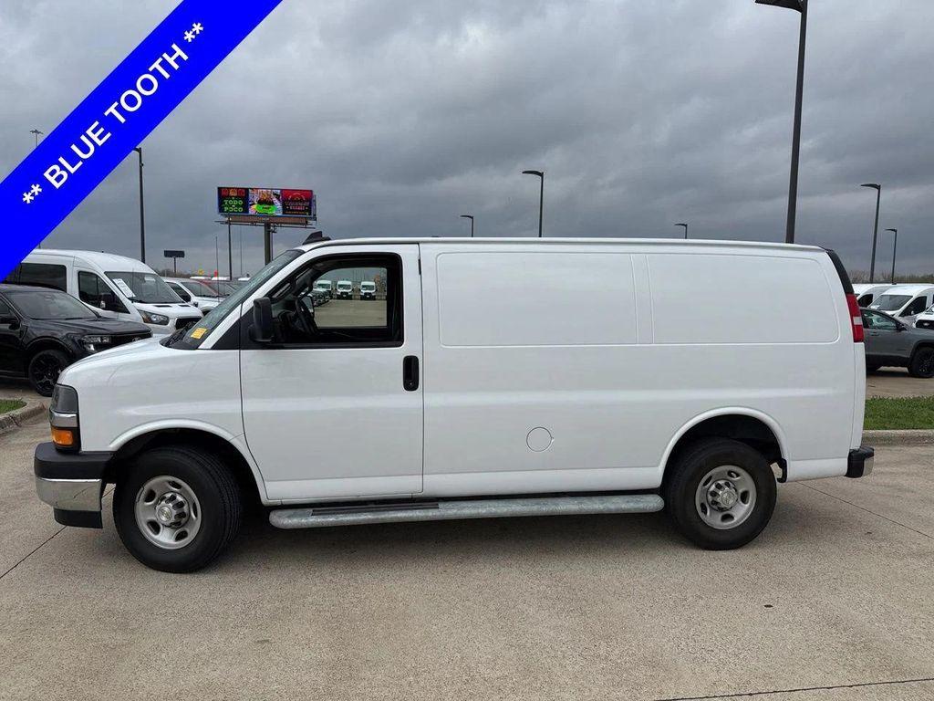 Chevrolet Express 2024